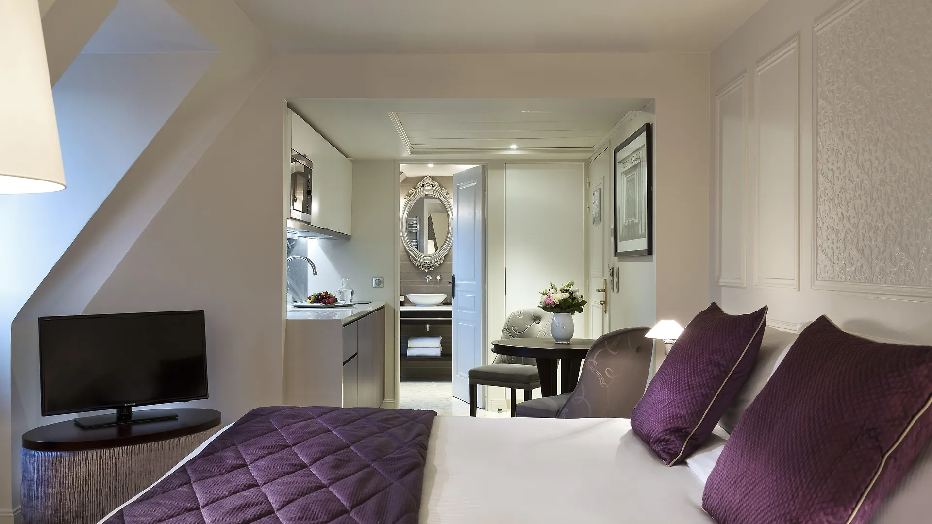 Hotel La Clef Louvre By The Crest Collection 5*