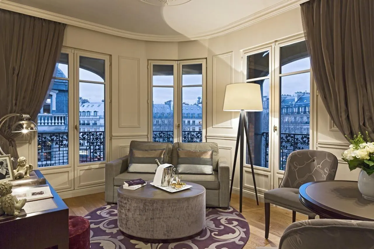 La Clef Louvre By The Crest Collection Hotel Paryż